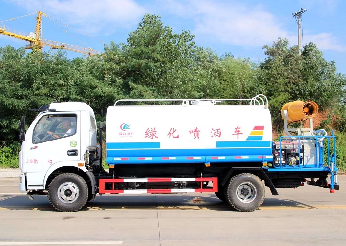 東風(fēng)大多利6方抑塵噴霧綠化噴灑車(chē)圖片