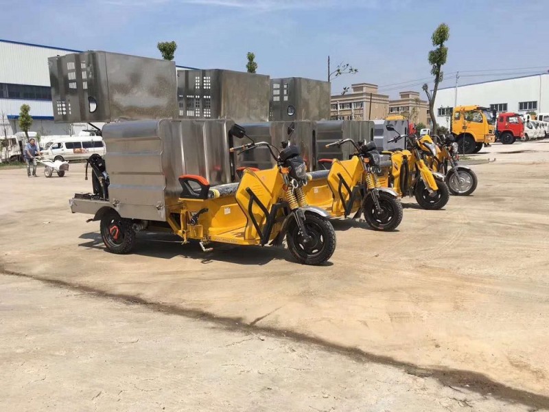 電動(dòng)三輪清洗車(chē)