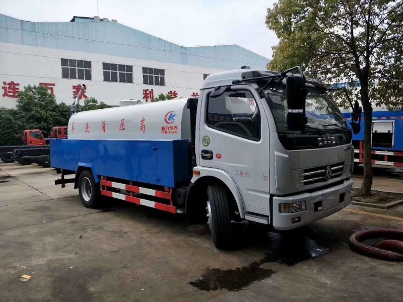 東風大多利卡高壓清洗車