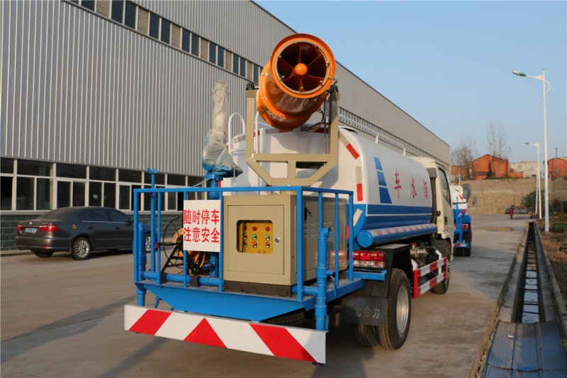 東風多利卡（3方）綠化噴灑車圖片