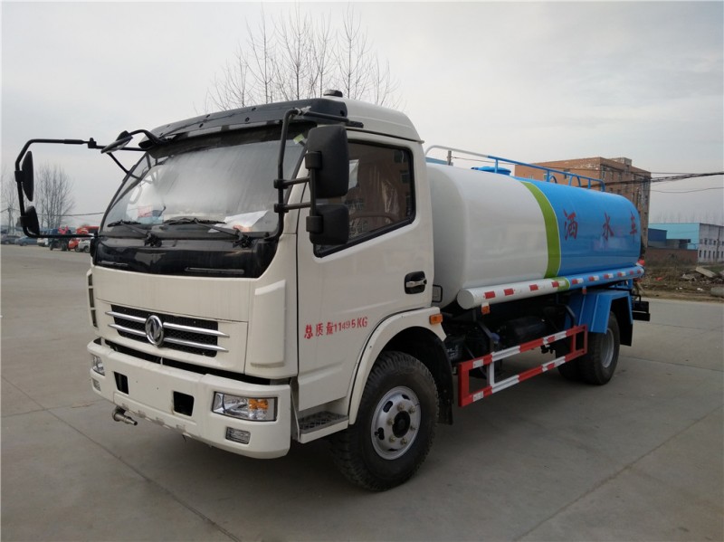 東風(fēng)多利卡（9.5方）綠化噴灑車