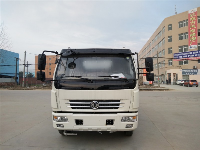 東風(fēng)多利卡（9.5方）綠化噴灑車圖片