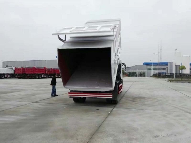 東風天錦對接式垃圾車
