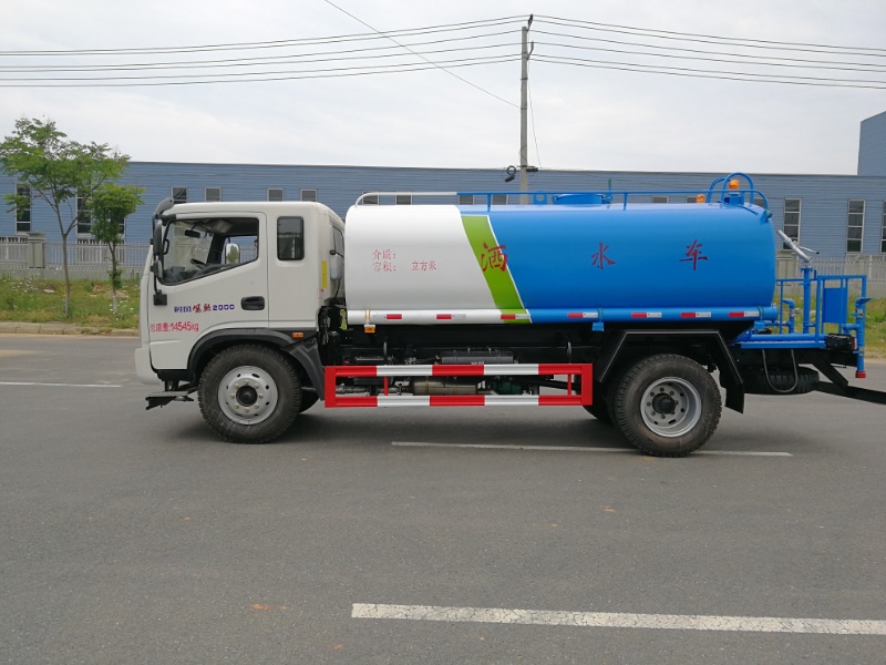 時風10噸灑水車圖片