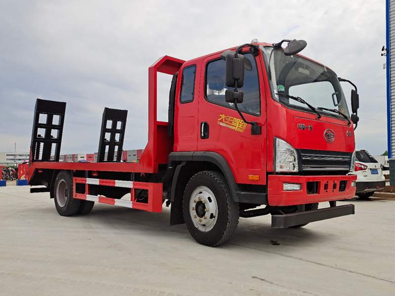 解放平板運(yùn)輸車(chē)