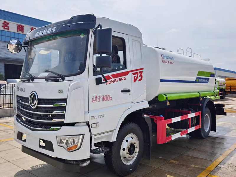 東風(fēng)專(zhuān)底D3灑水車(chē)(12方）
