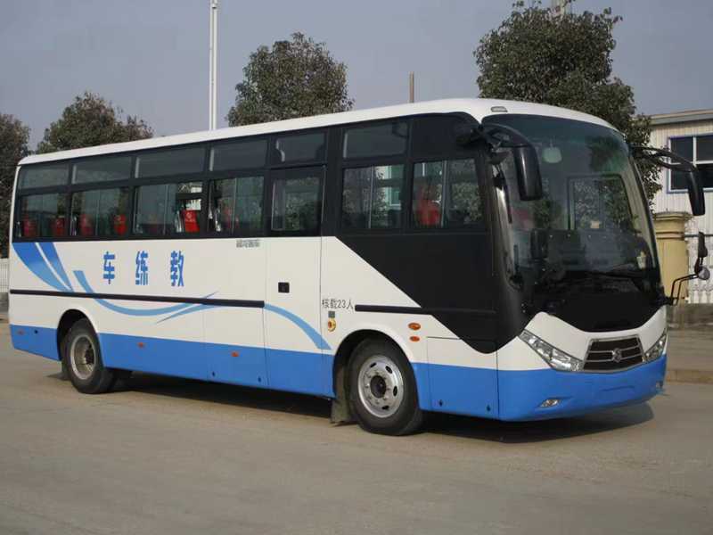 東風(fēng)超龍A1教練車